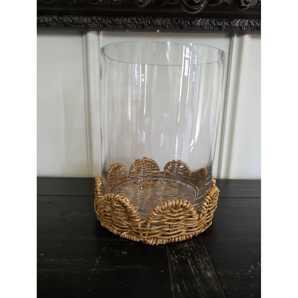 Straight Lined Glass Cylinder Nestled Into A Scalloped Rattan Base 8.5x6 - Picture 2 of 8